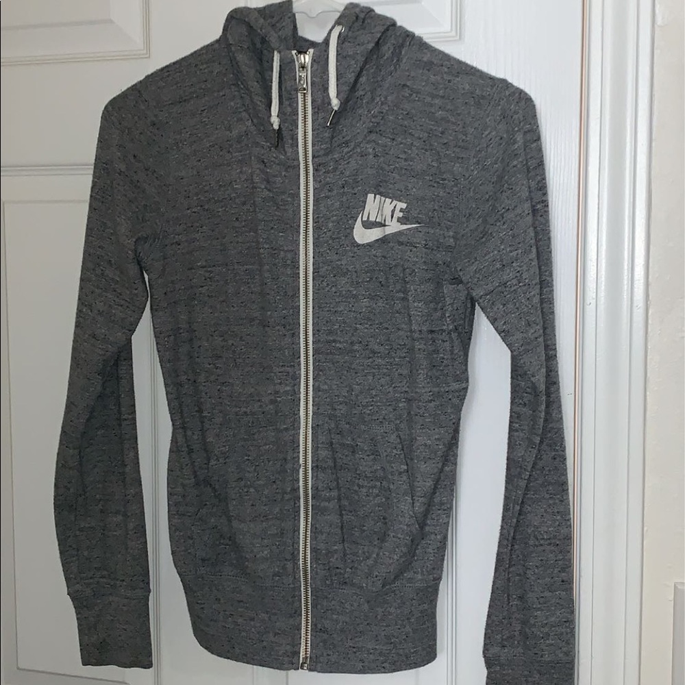 nike zip up sweater